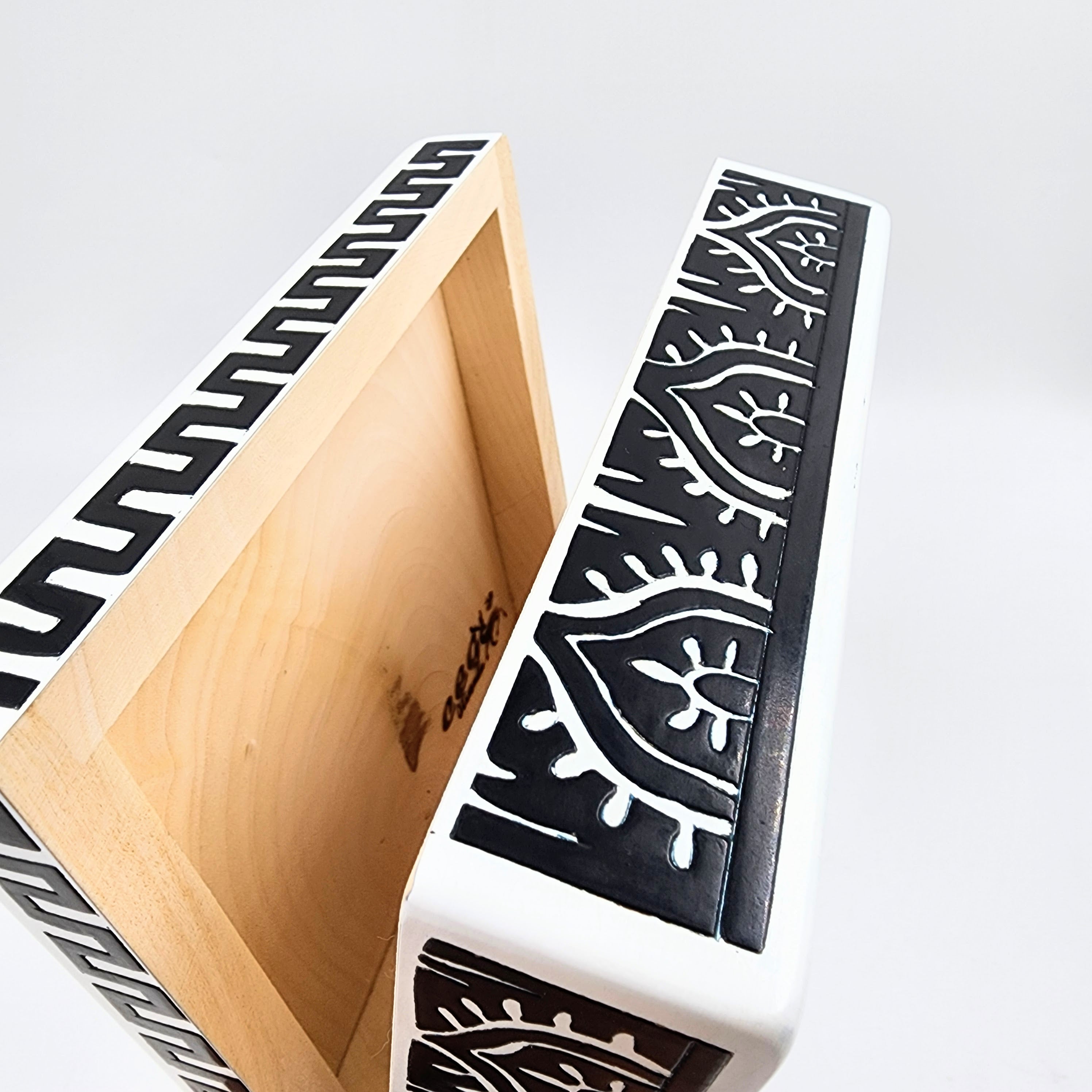 Caja para té de Olinalá