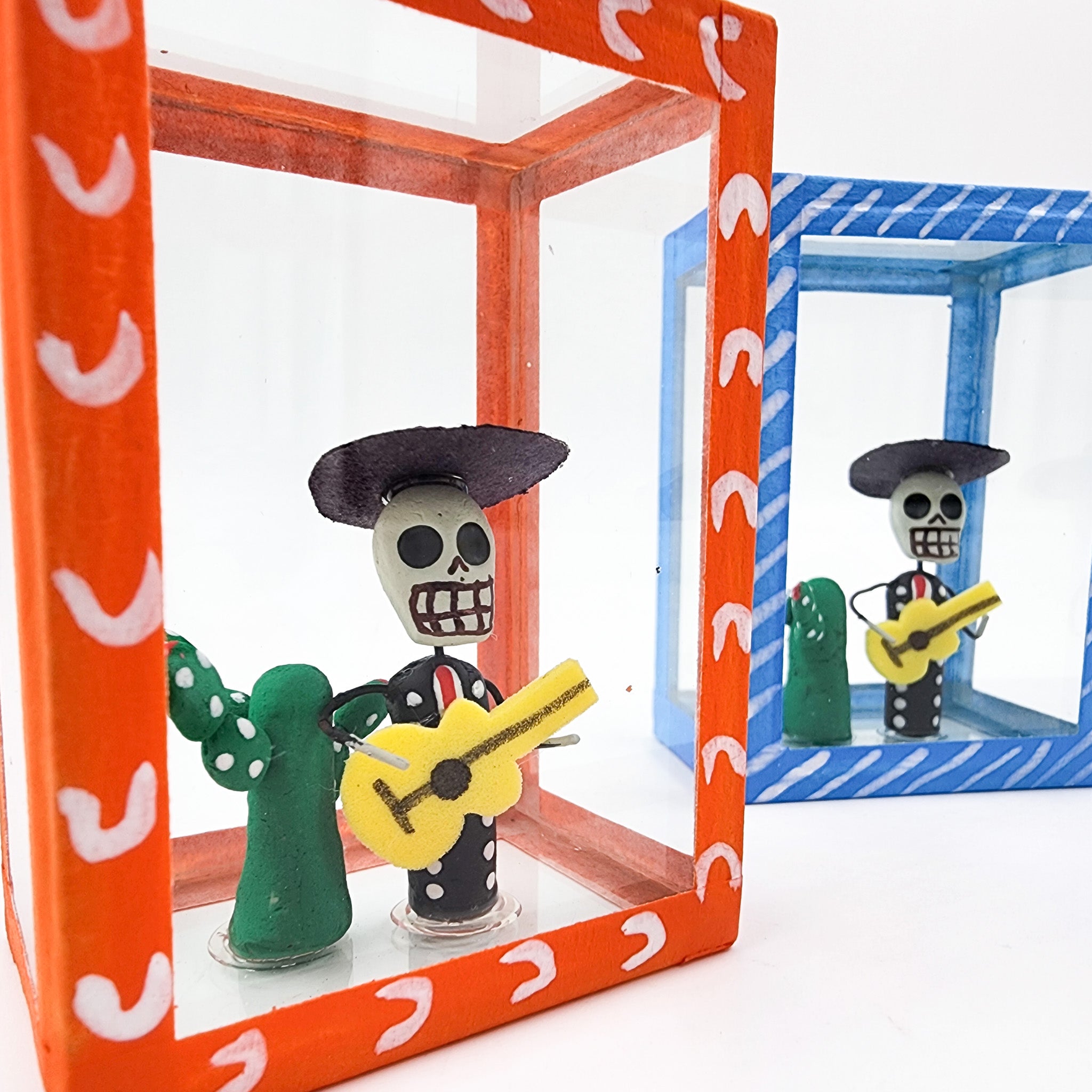 Cajita de la calaverita "El Mariachi con su nopal"