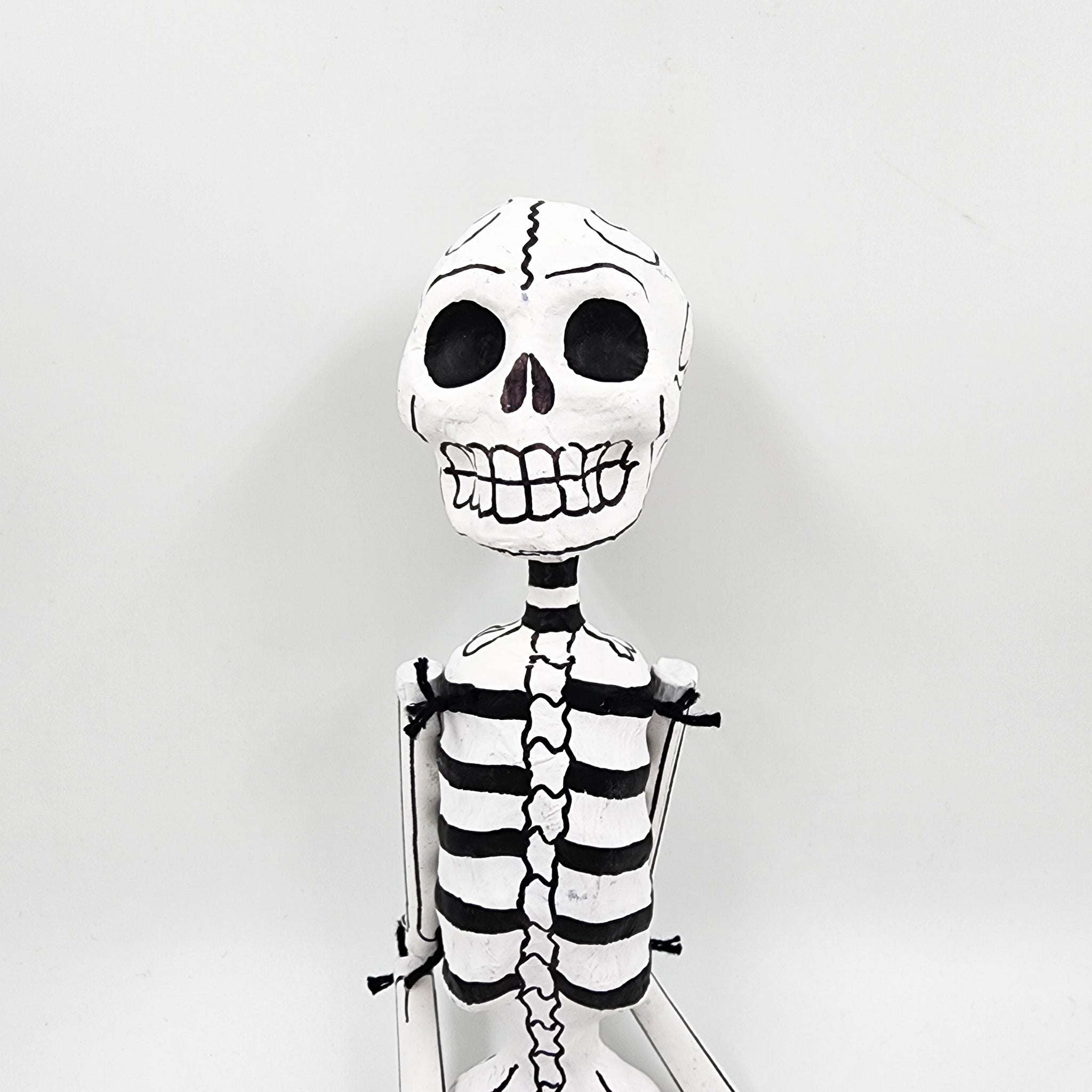 Calaquitas articuladas de papel maché