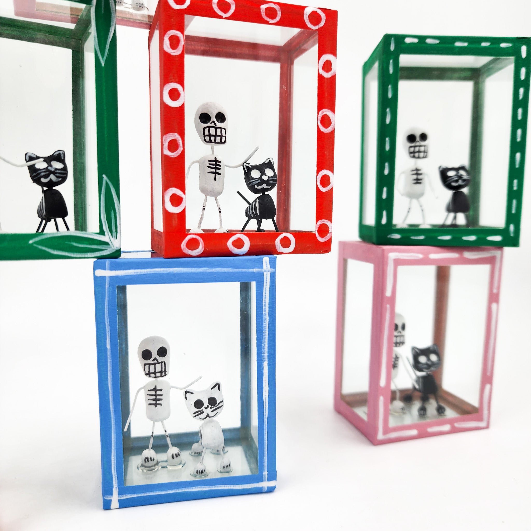 Couple skull box