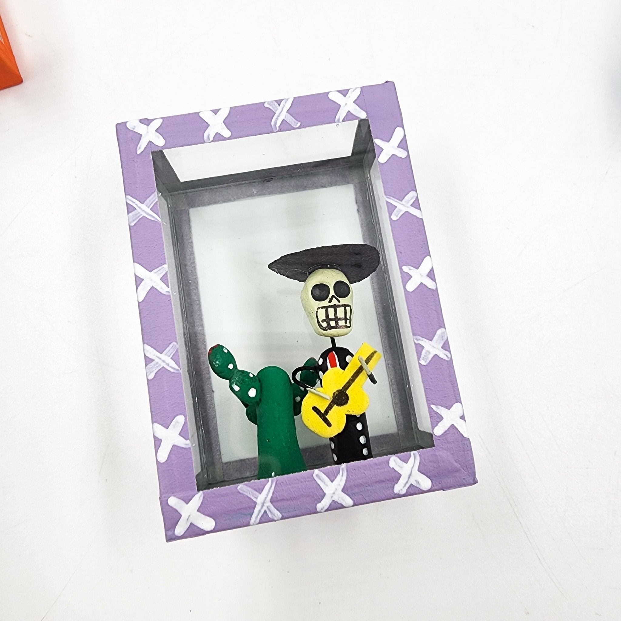 Cajita de la calaverita "El Mariachi con su nopal"