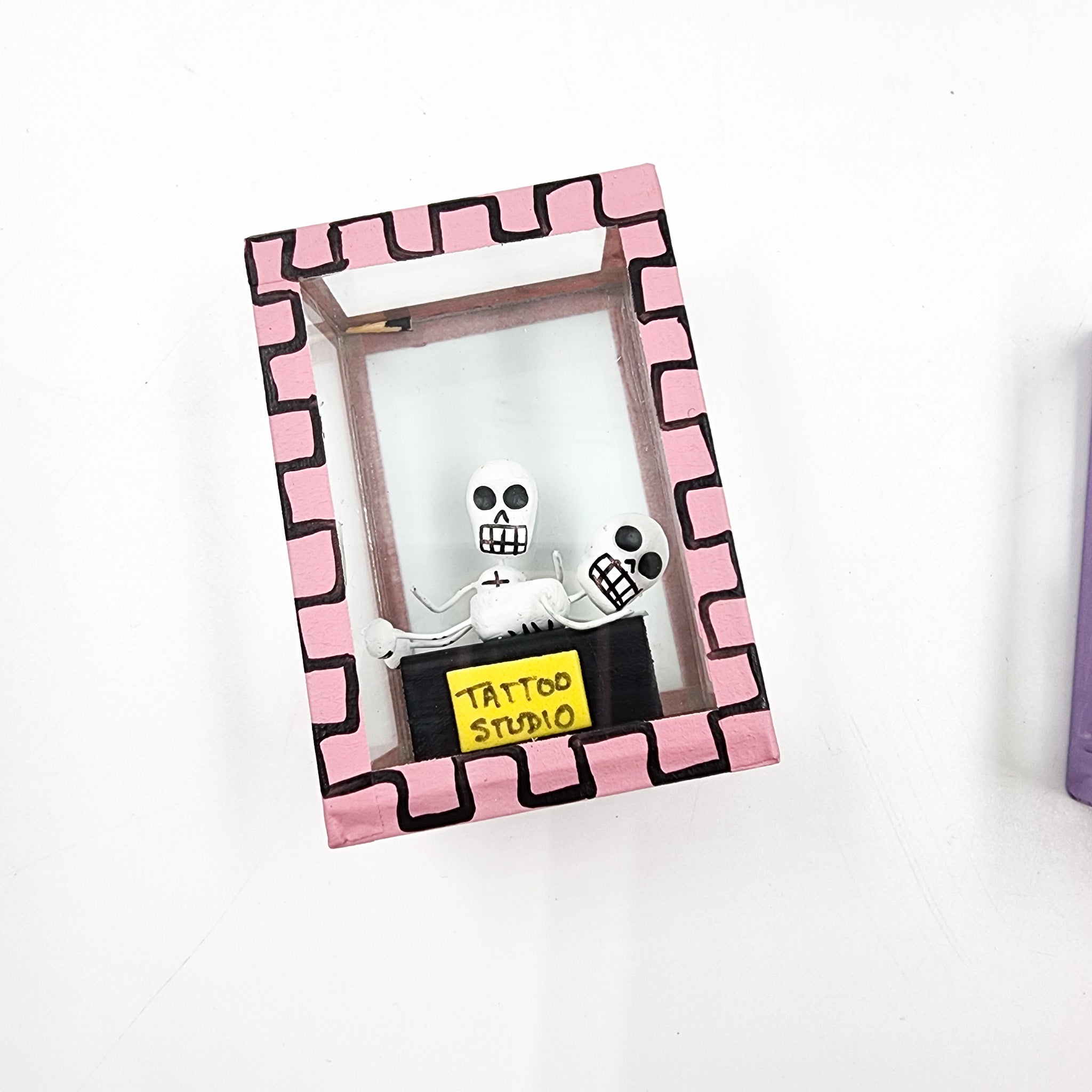 Couple skull box