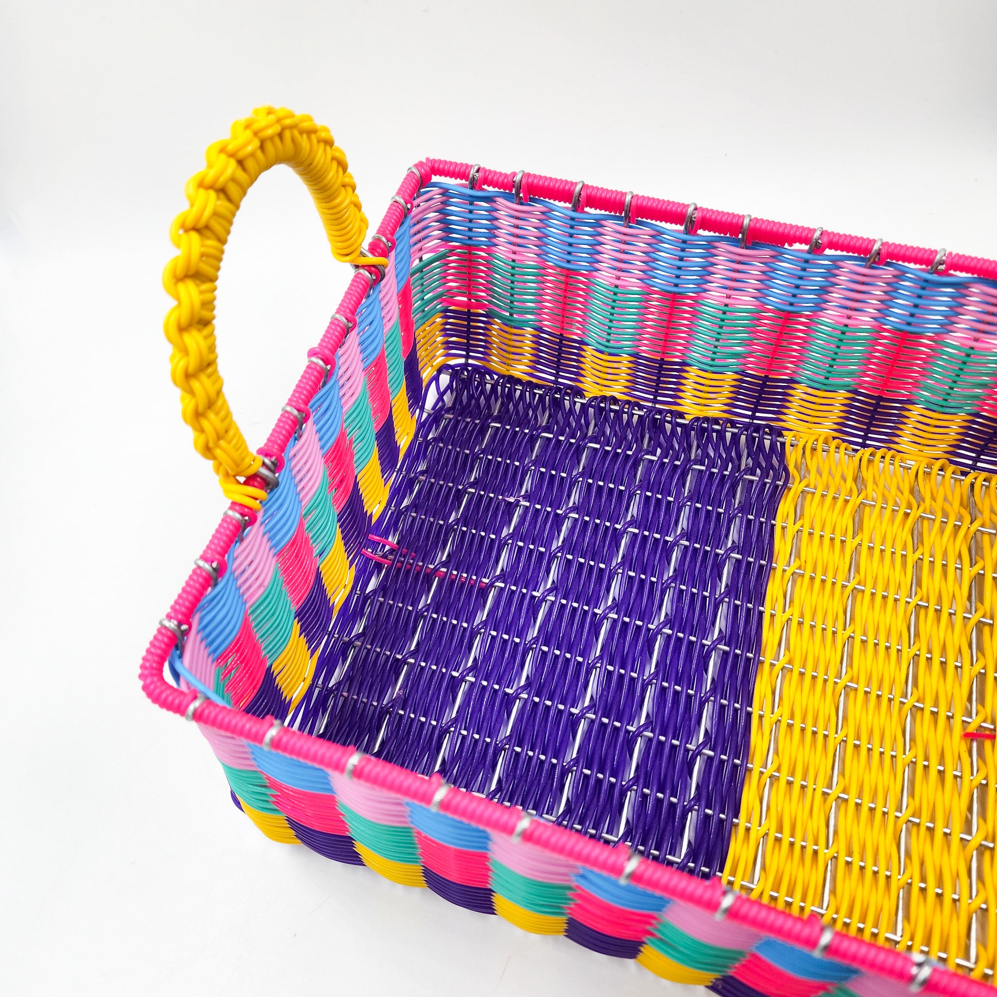 Canasta rectangular de alambre - popotillo