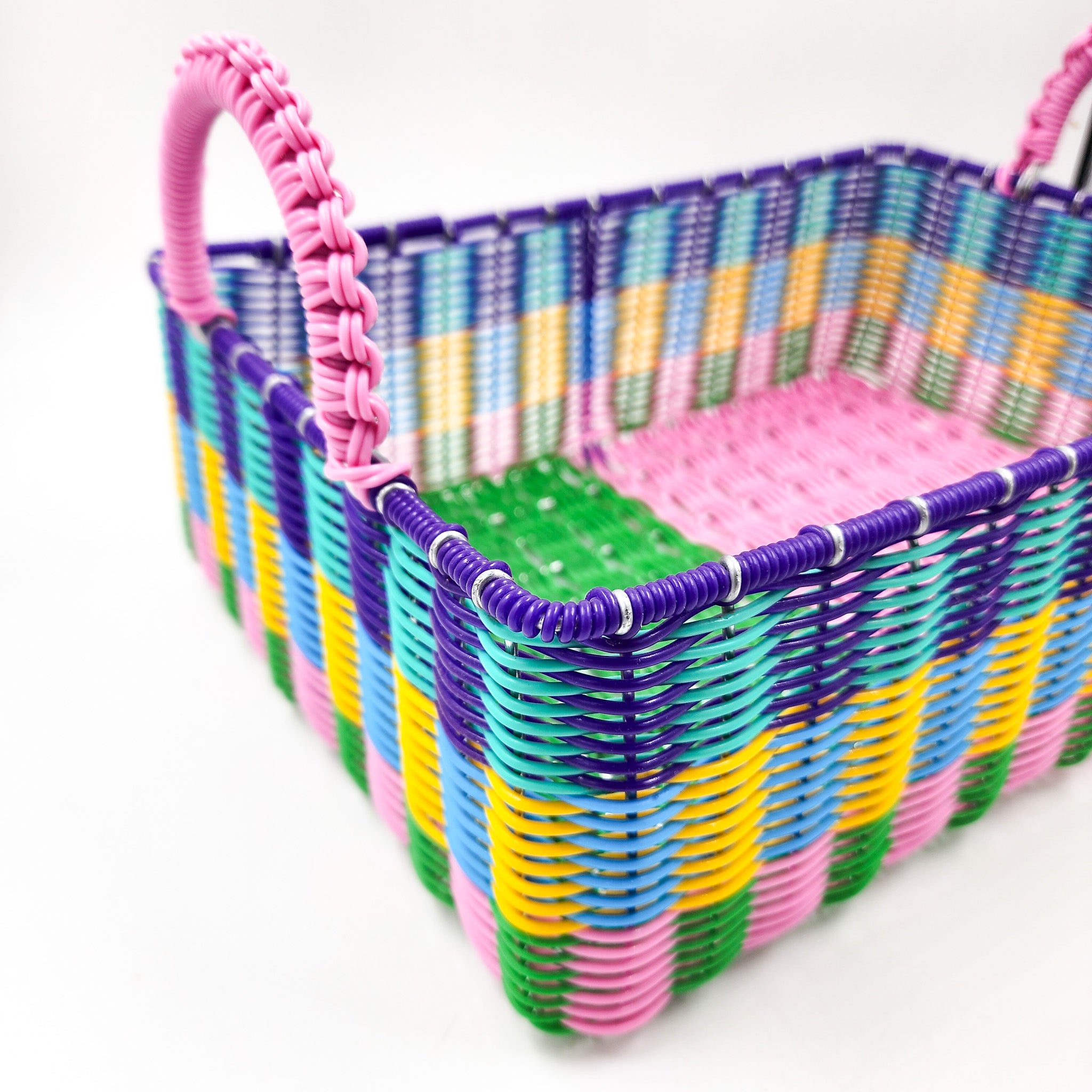 Canasta rectangular de alambre - popotillo