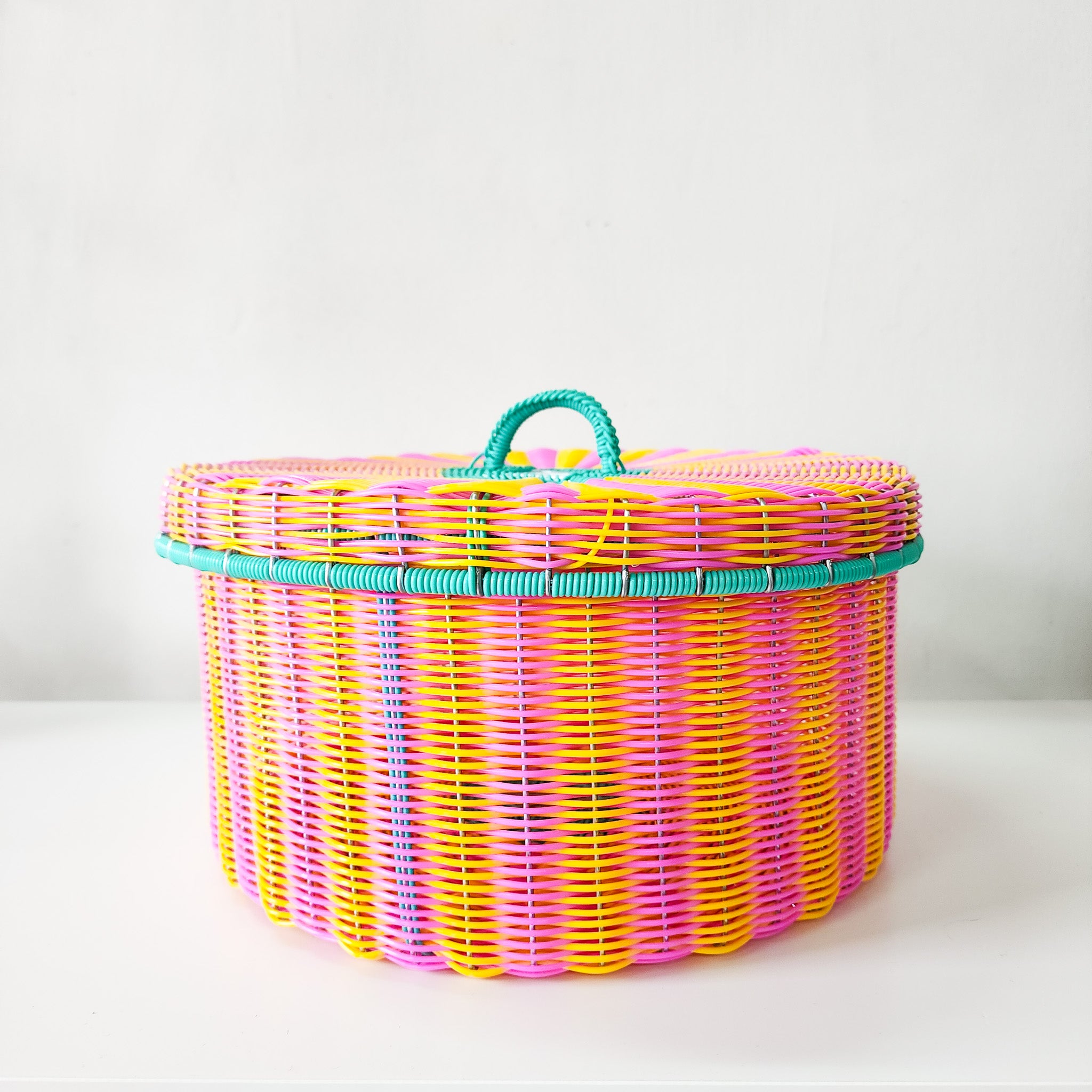 Canasta redonda grande de alambre - popotillo