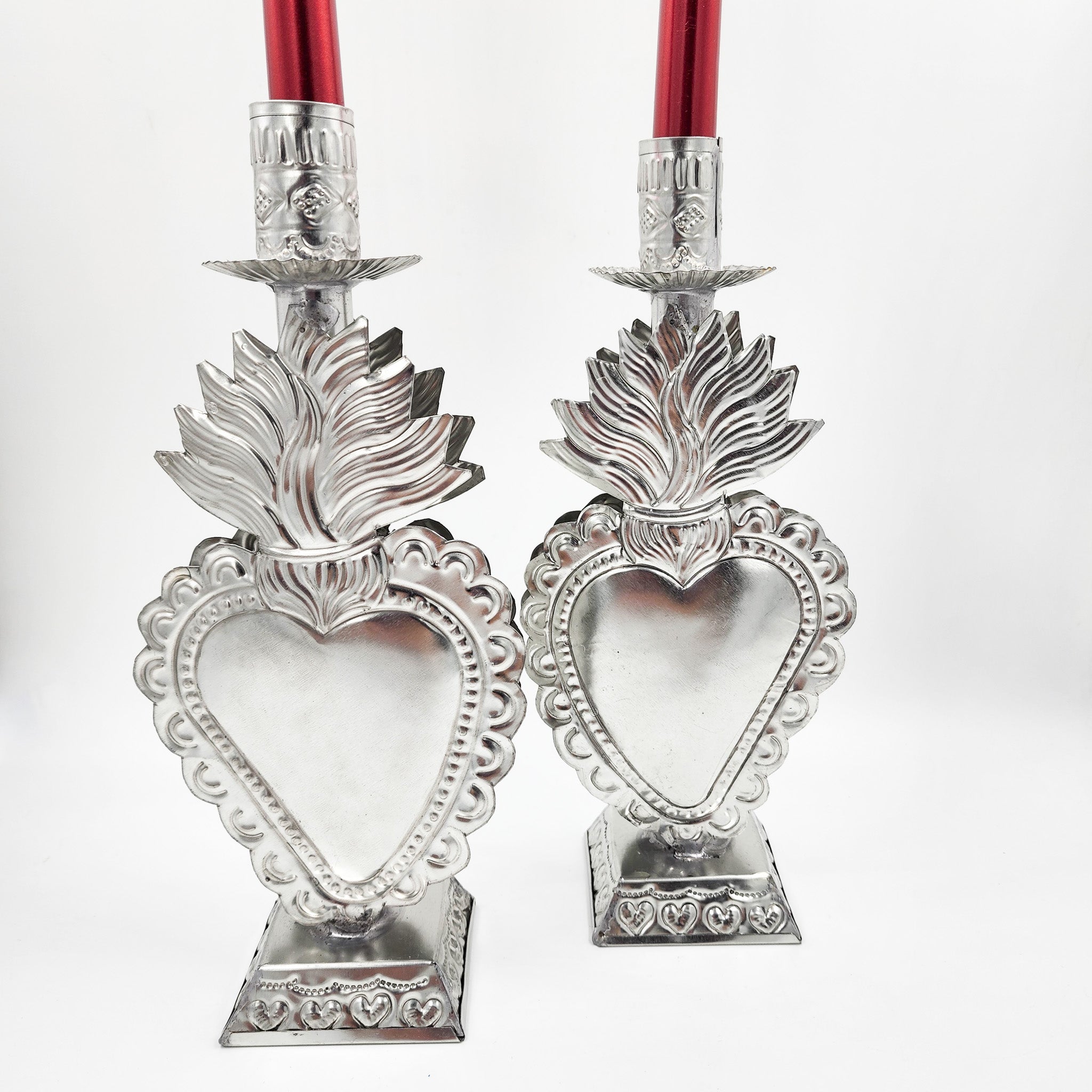 Candelero corazón de hojalata repujada