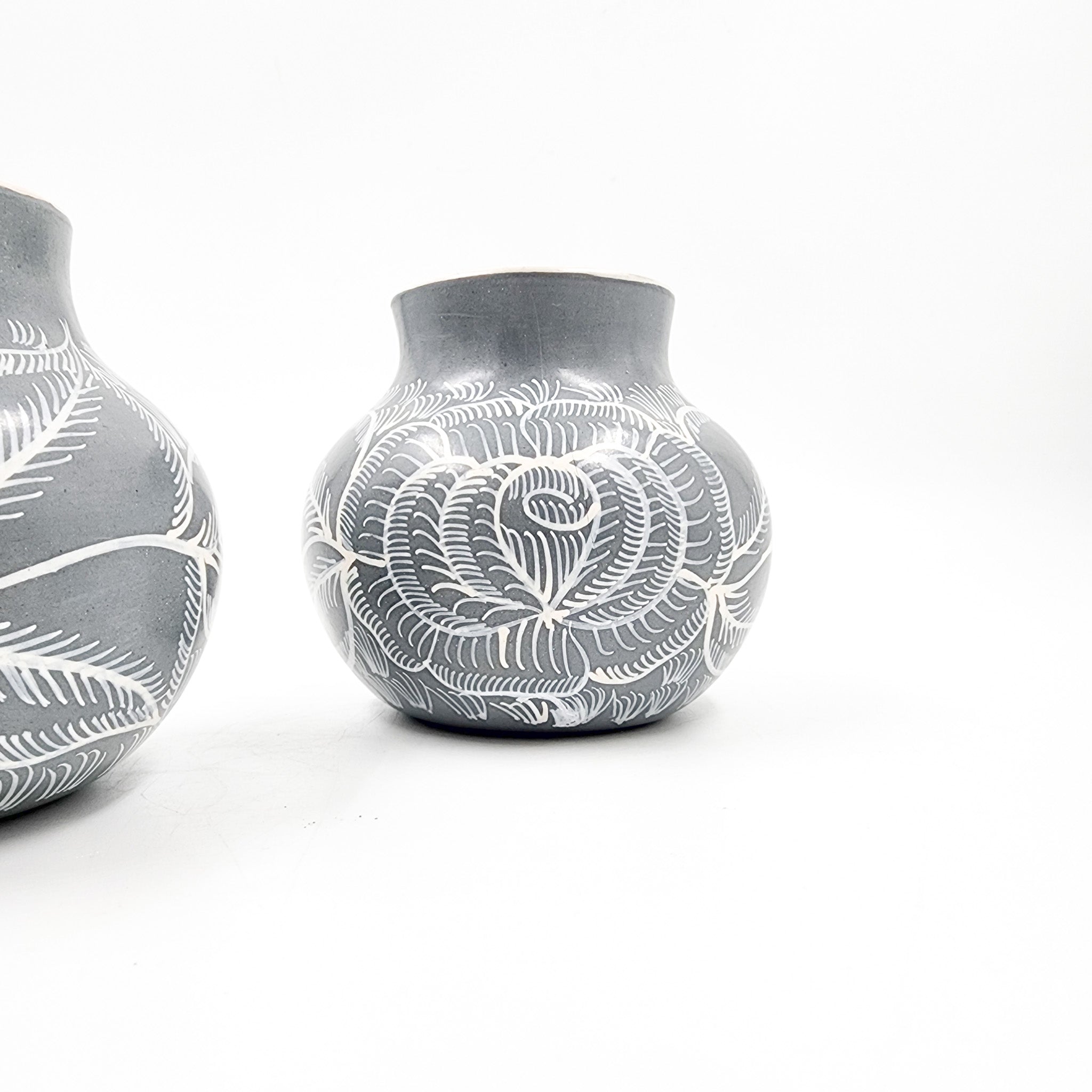 Burnished clay mini pitcher / vase