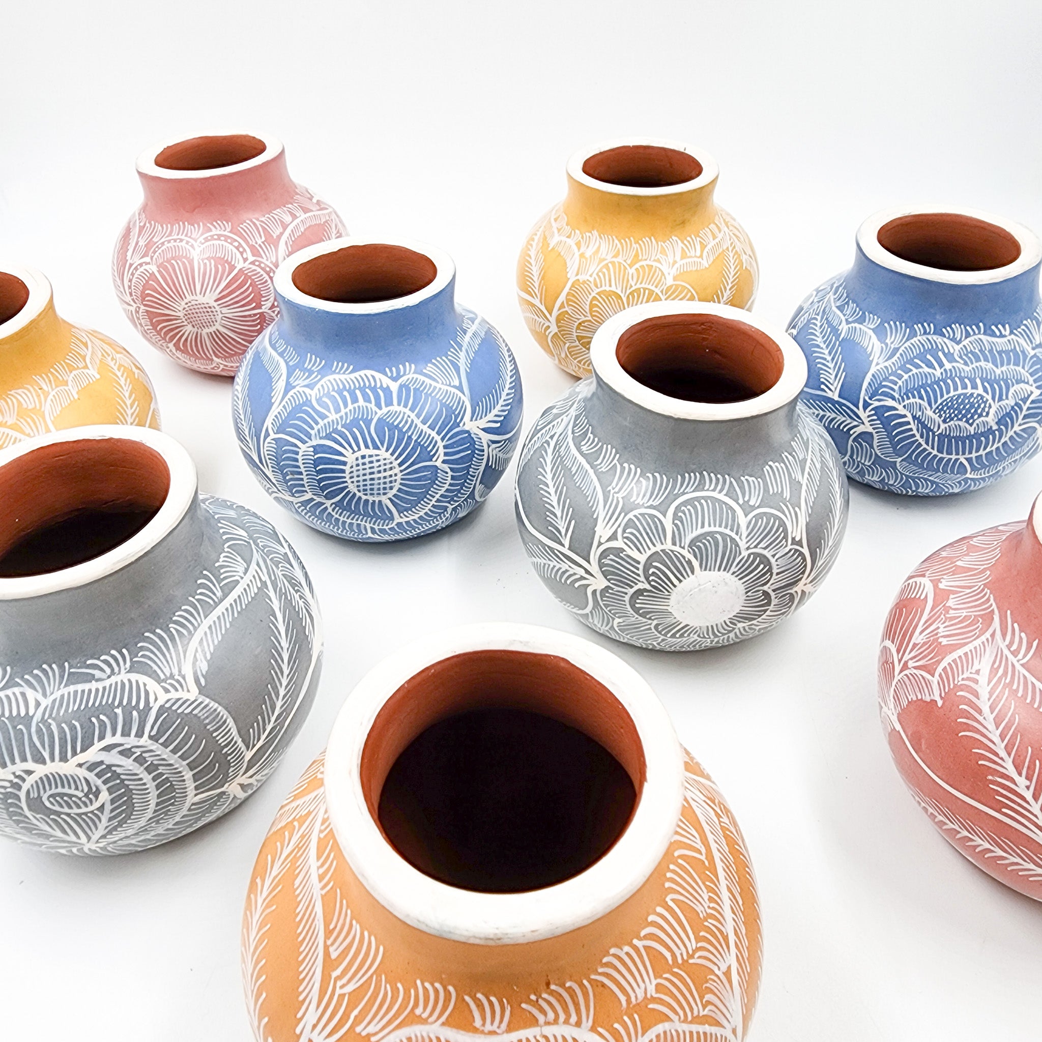 Burnished clay mini pitcher / vase