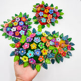 Corazón mediano con flores de Barro Betus artesanal