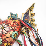 Corazón con flores y alas de madera