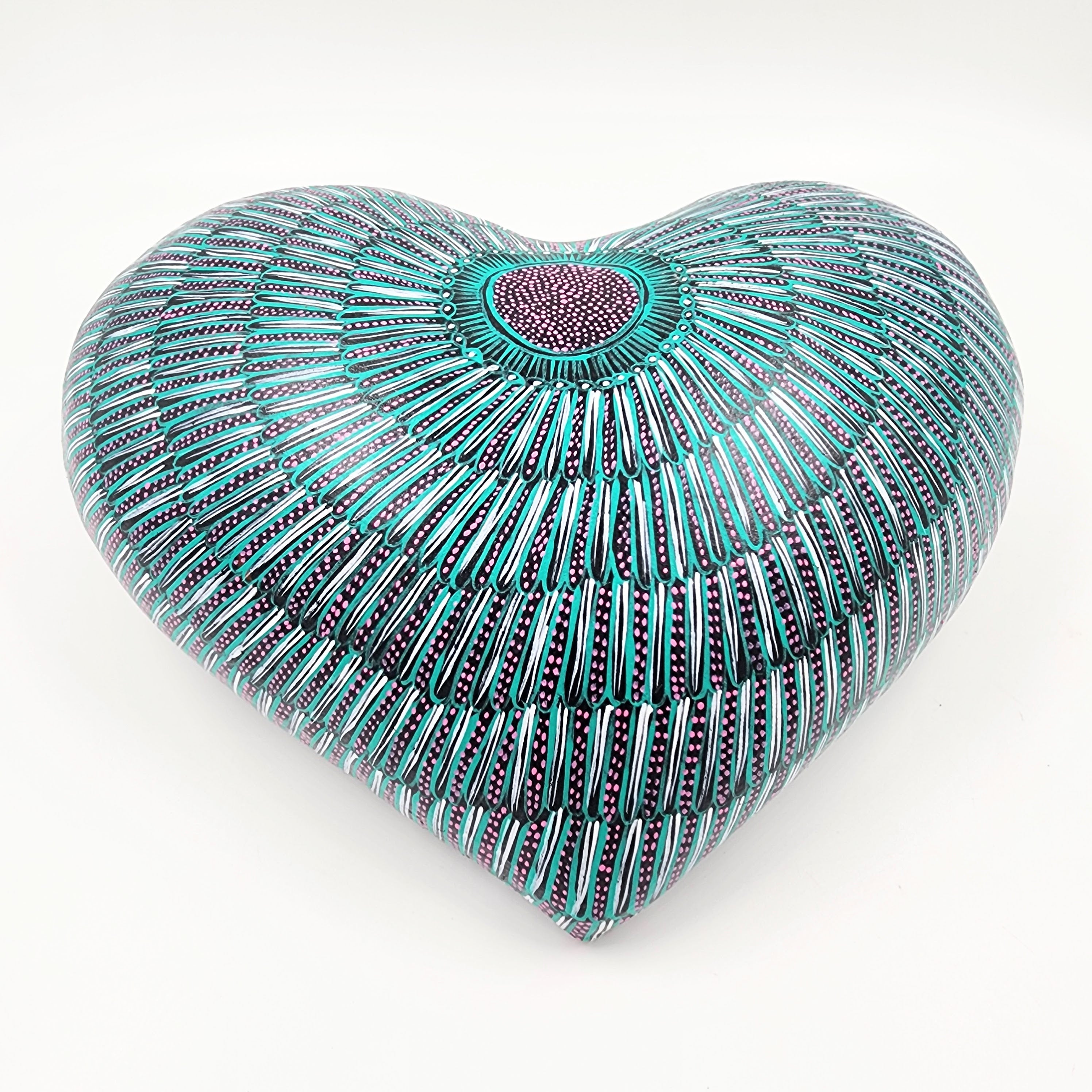 Corazón artesanal grande de barro