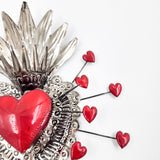 Corazon de hojalata repujada - lluvia de corazones