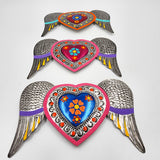 Corazón Milagrito de hojalata con alas
