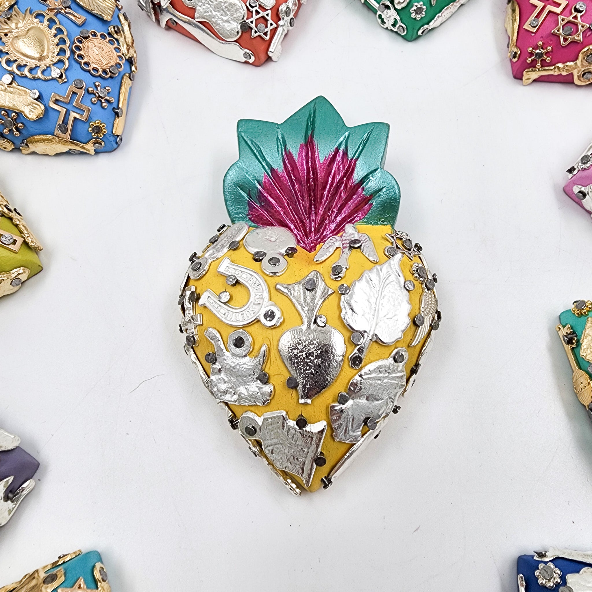 Milagrito Hearts mini