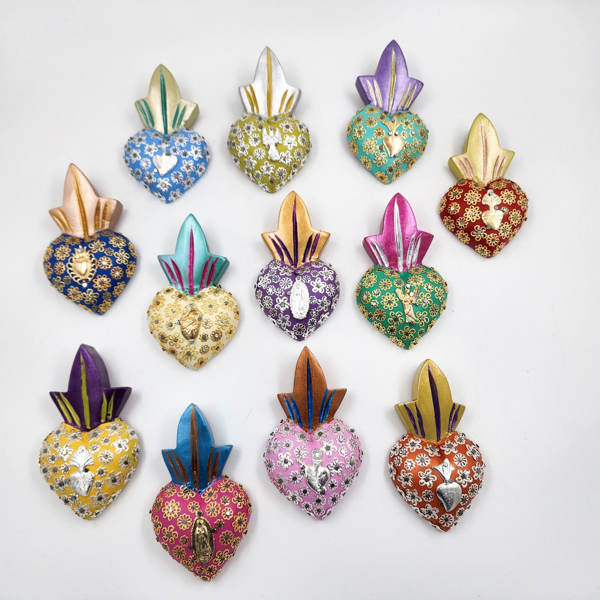 Milagrito "Capuchón" mini hearts