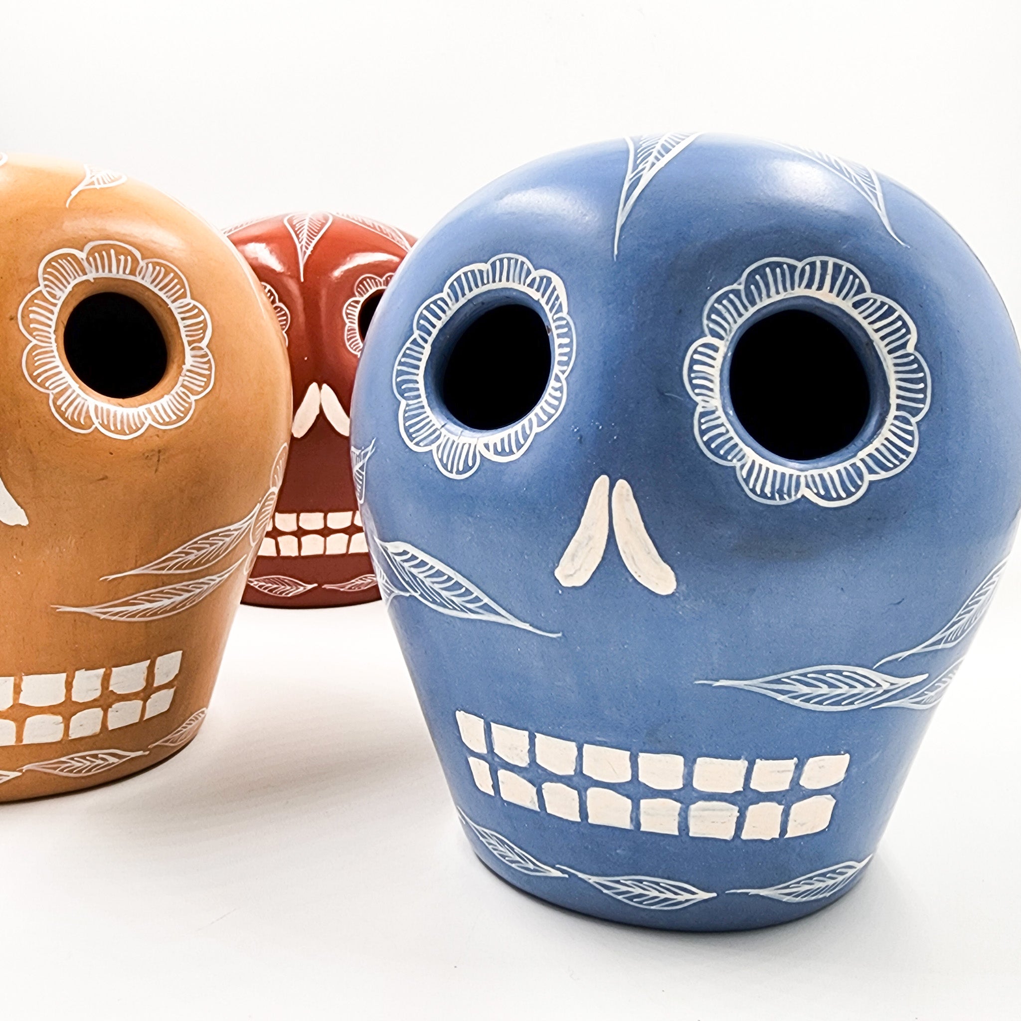 Burnished clay skull