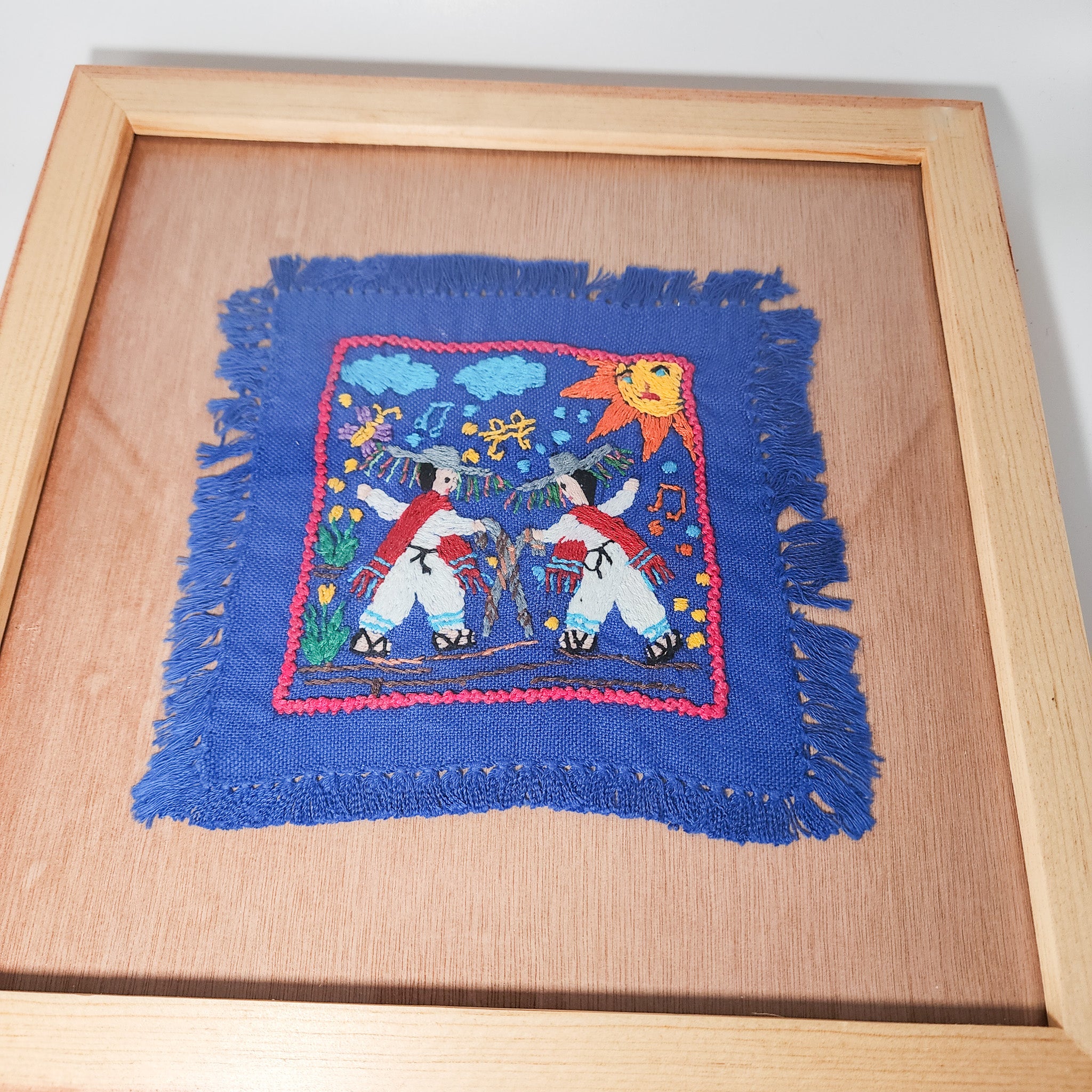 Cuadro “Danza de los Viejitos” – Arte textil de Tzintzuntzan