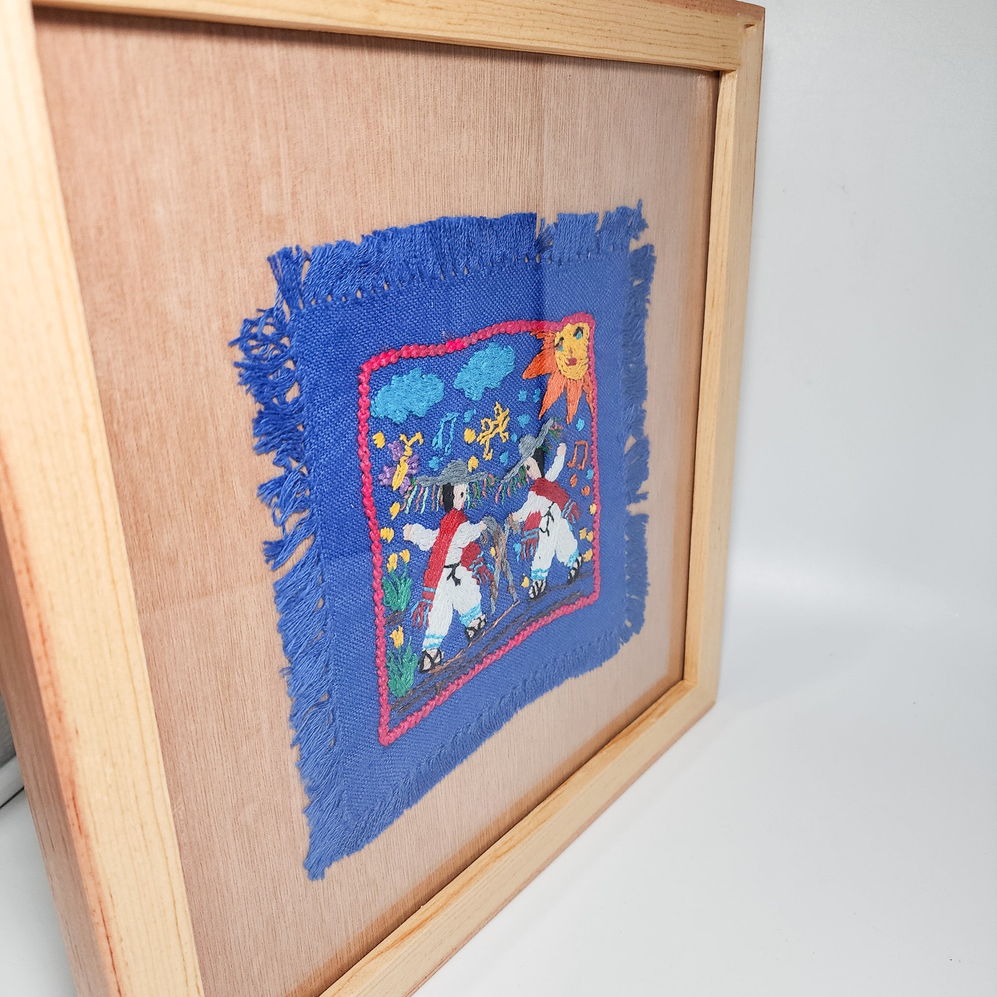 Cuadro “Danza de los Viejitos” – Arte textil de Tzintzuntzan