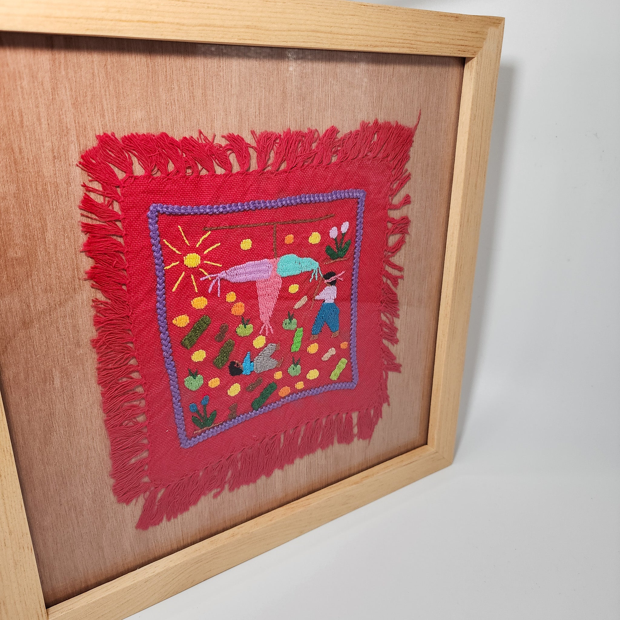 Cuadro “La Piñata” – Arte textil de Tzintzuntzan