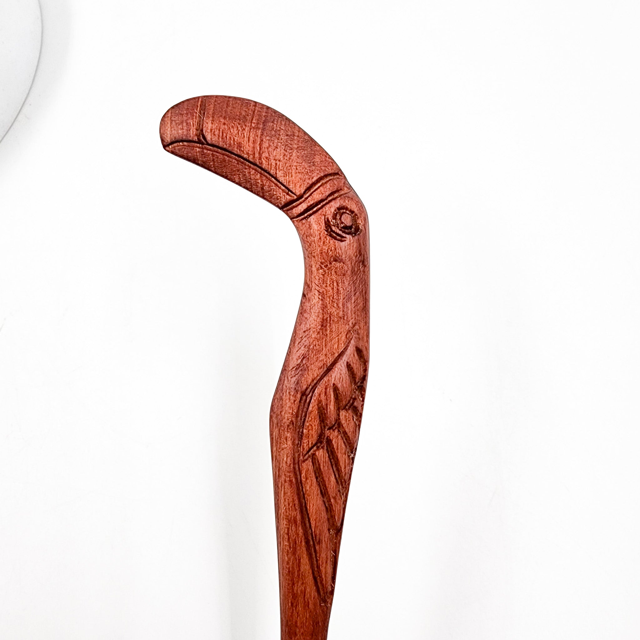 Cuchara de madera tallada a mano