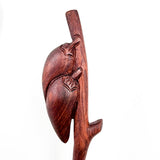 Cuchara de madera tallada a mano