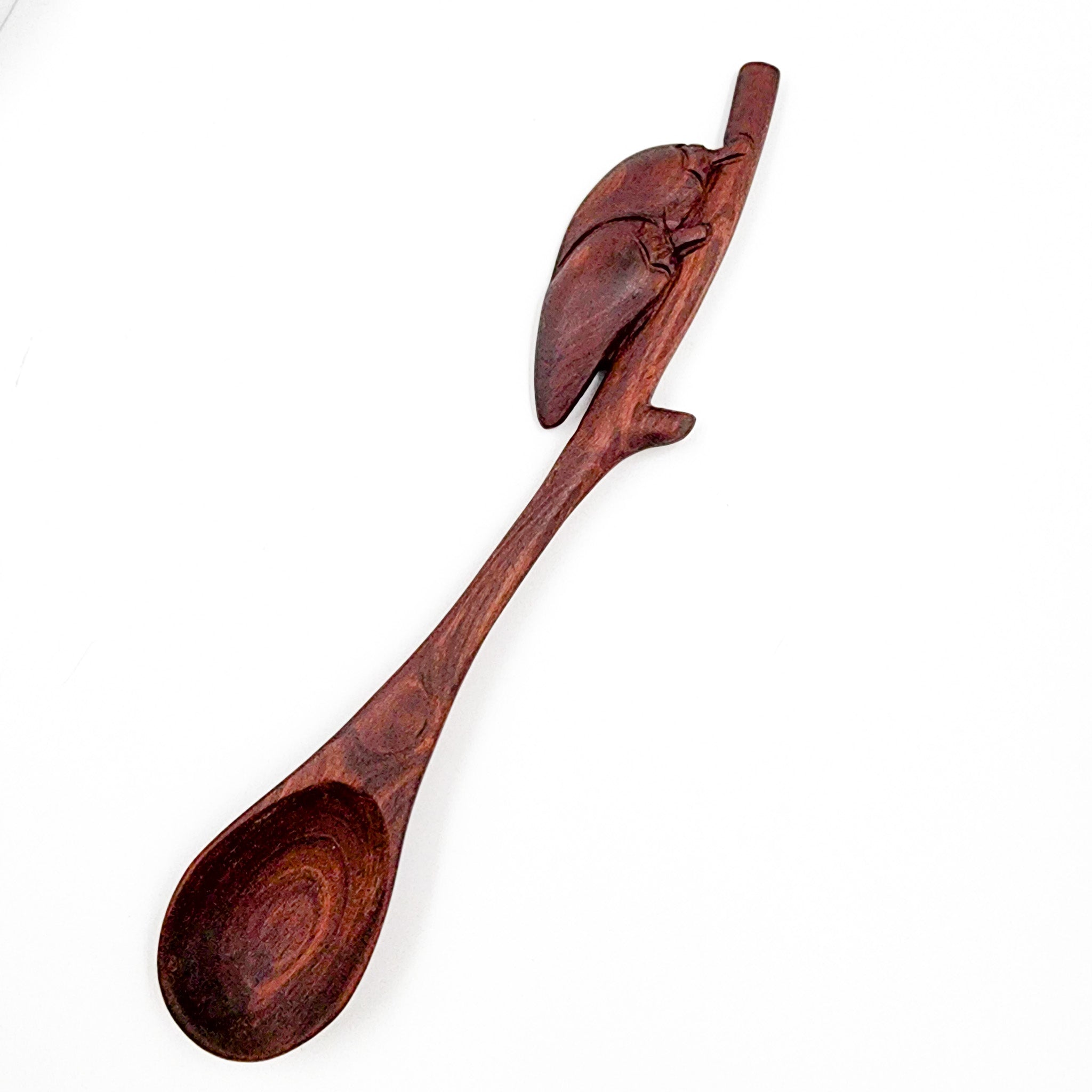 Cuchara de madera tallada a mano