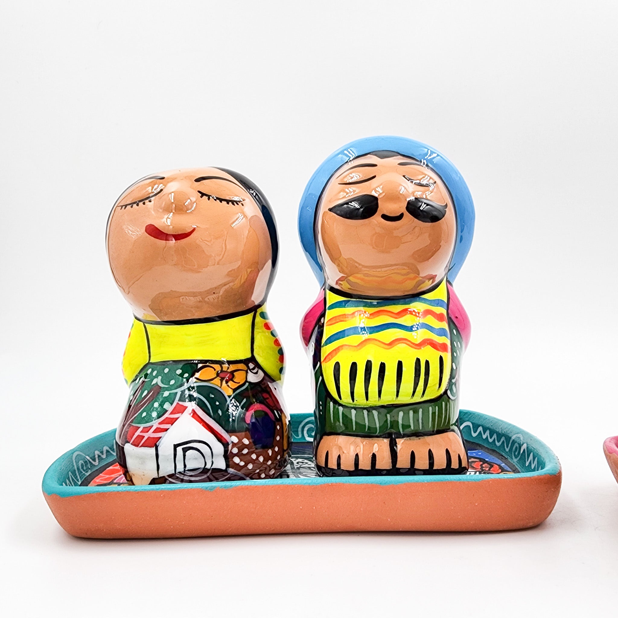 Salero y pimentero de cerámica