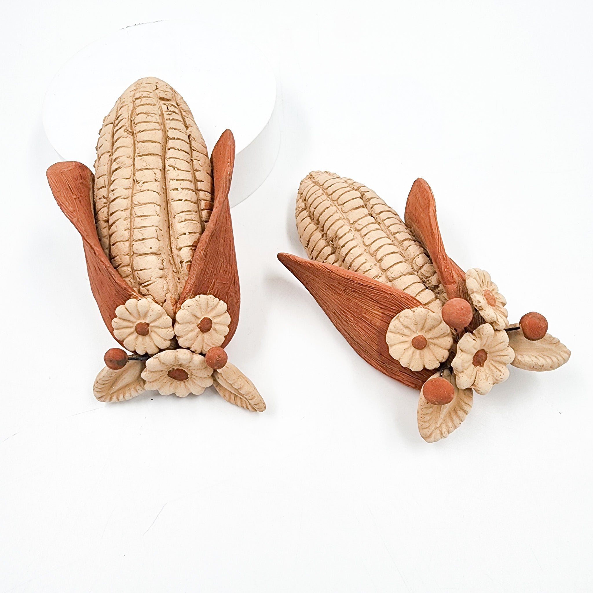 Elote de barro artesanal