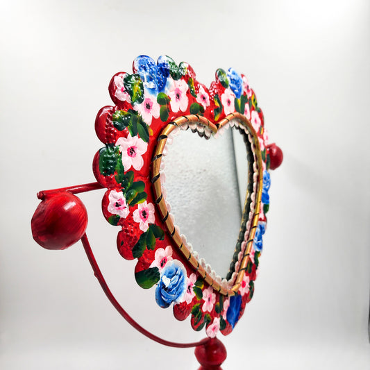 Espejo de mesa corazón de hojalata pintado a mano