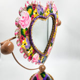 Espejo de mesa corazón de hojalata pintado a mano