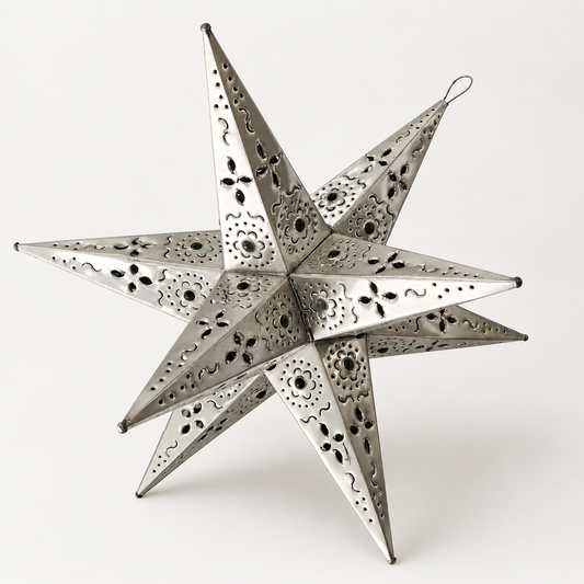 Estrellas de hojalata con canicas