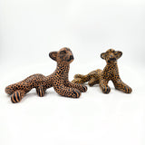 Figura de jaguar en barro artesanal