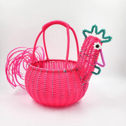 Gallina huevera de popotillo - chica