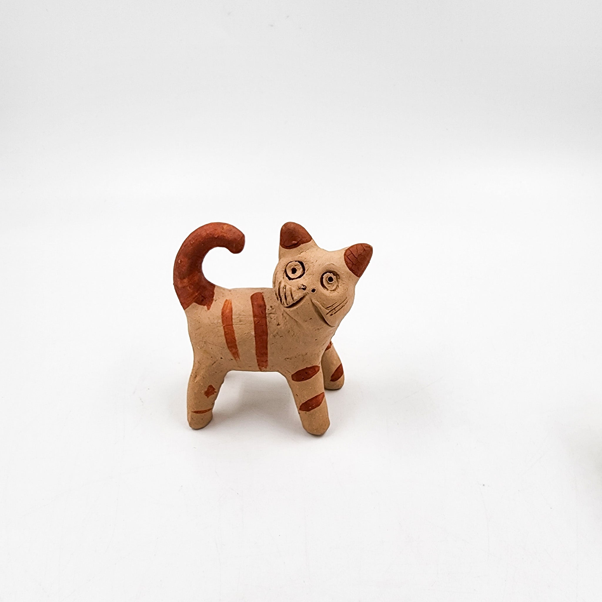 Gato mini de barro