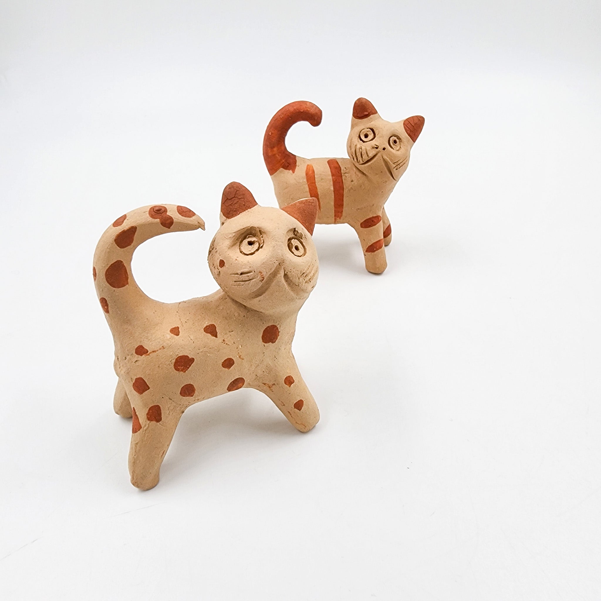 Gato mini de barro