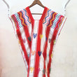 Huipil rojo y blanco con corazones y bolsas laterales – Telar de cintura artesanal de Oaxaca