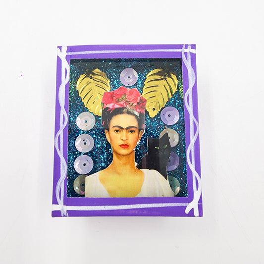Imán nicho Virgen de Guadalupe y Frida Kahlo