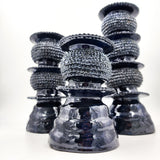 Juego de 3 candelabros de barro vidriado azul marino
