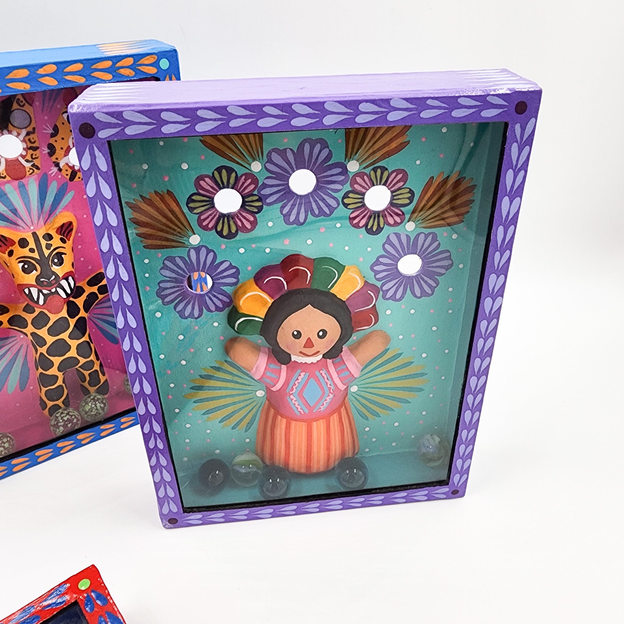 Juego de canicas Muñeca Lele – cartonería mexicana artesanal