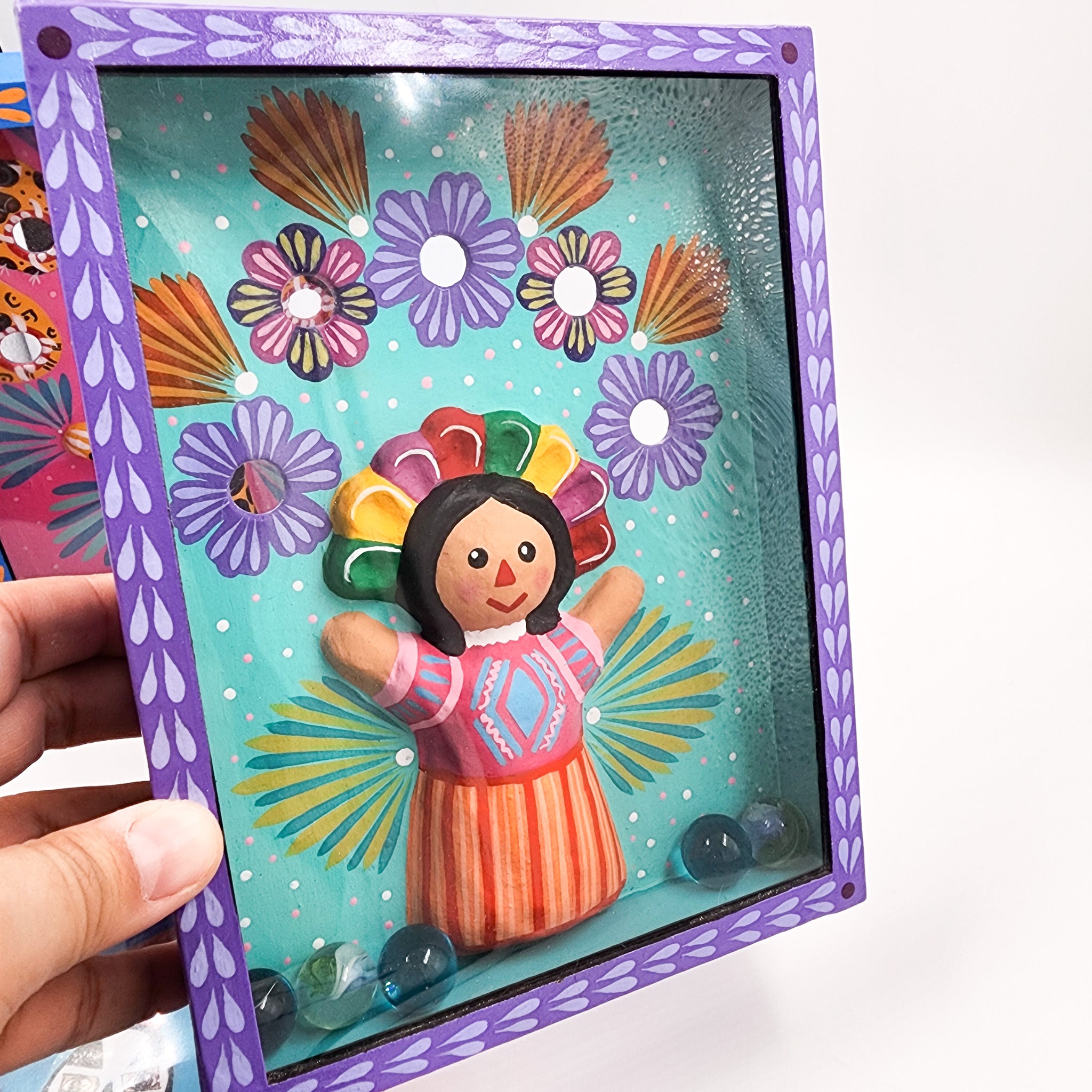Juego de canicas Muñeca Lele – cartonería mexicana artesanal