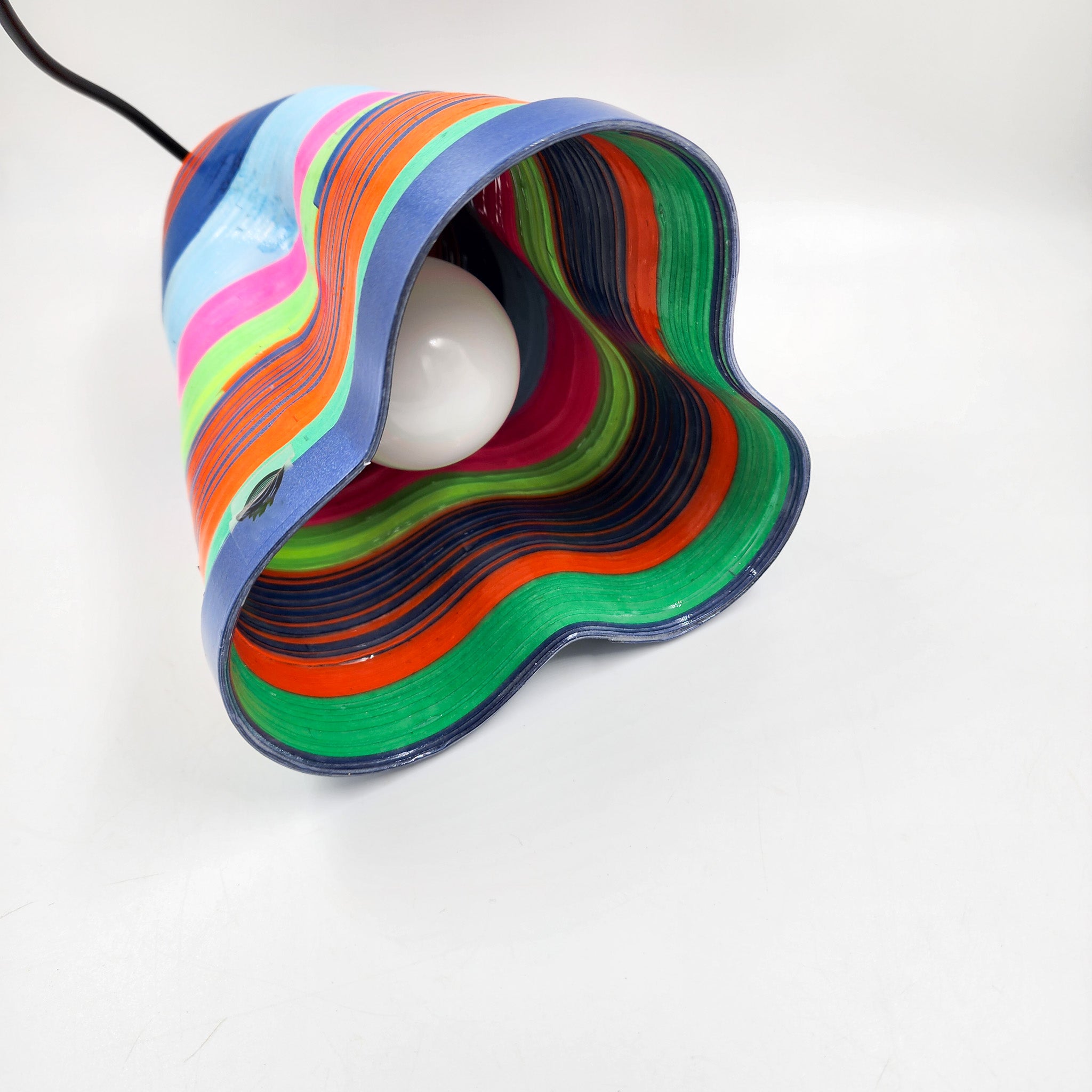 Colored lamps made of molded paper - Serpentina