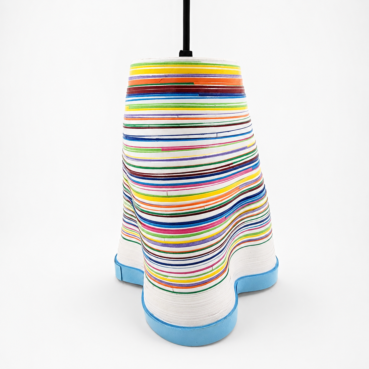 Colored lamps made of molded paper - Serpentina