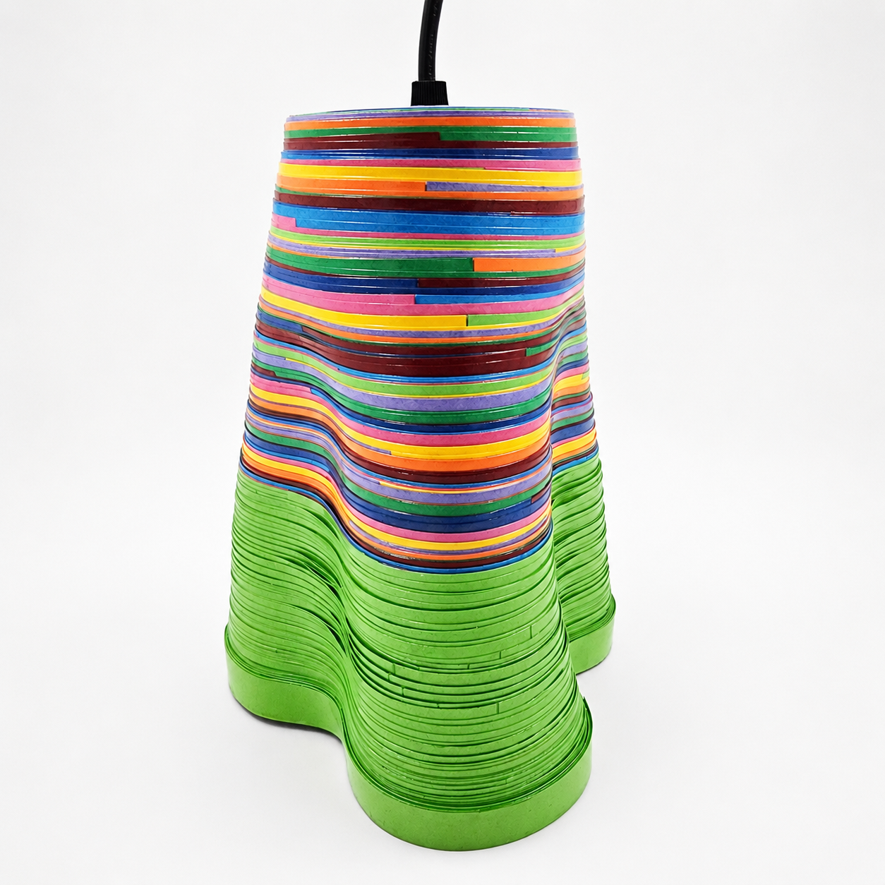Colored lamps made of molded paper - Serpentina