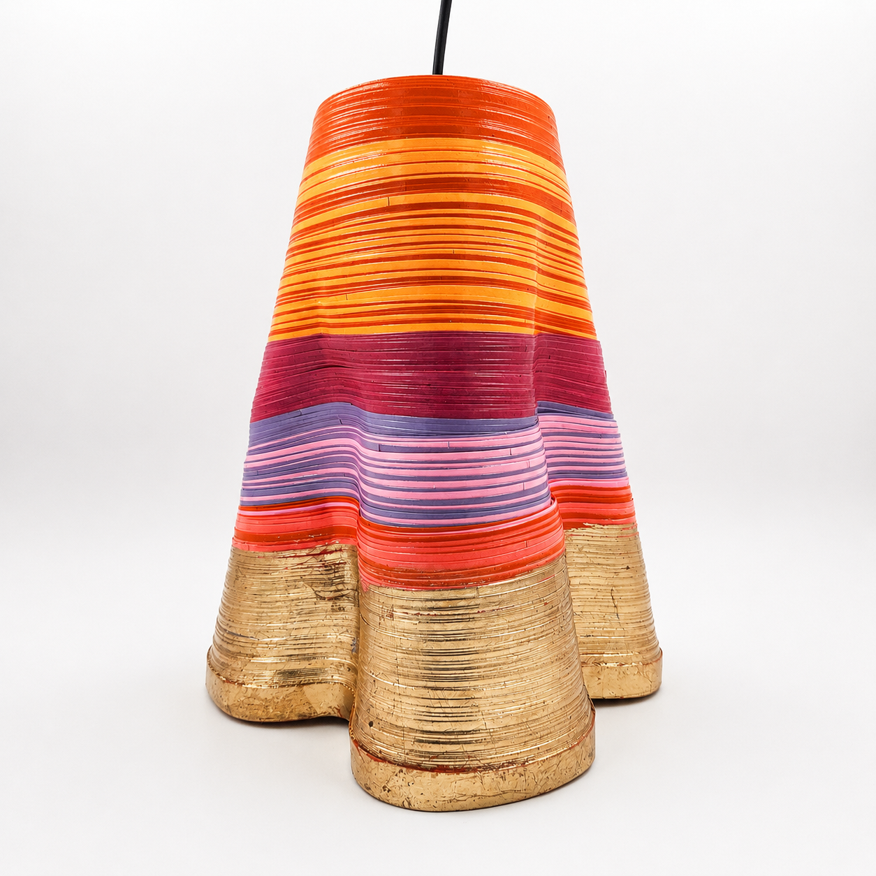 Colored lamps made of molded paper - Serpentina