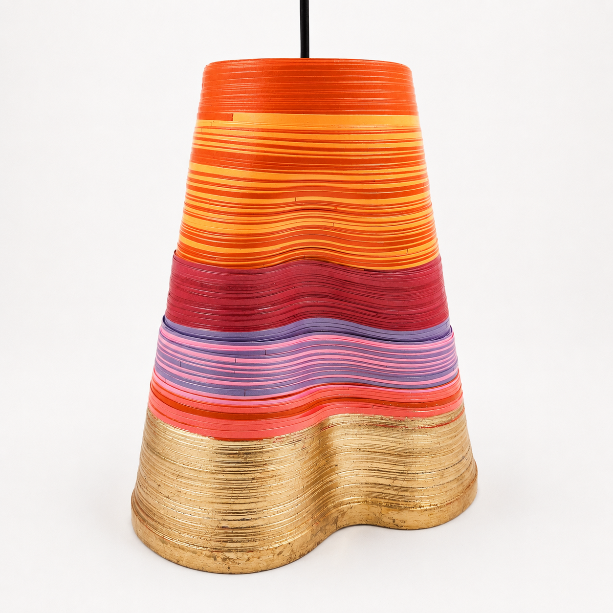 Colored lamps made of molded paper - Serpentina