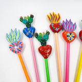 Lápices con figuras de cartón