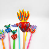 Lápices con figuras de cartón