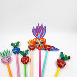 Lápices con figuras de cartón