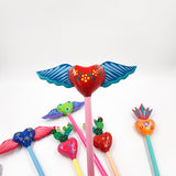 Lápices con figuras de cartón