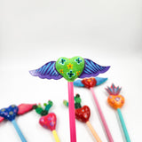 Lápices con figuras de cartón